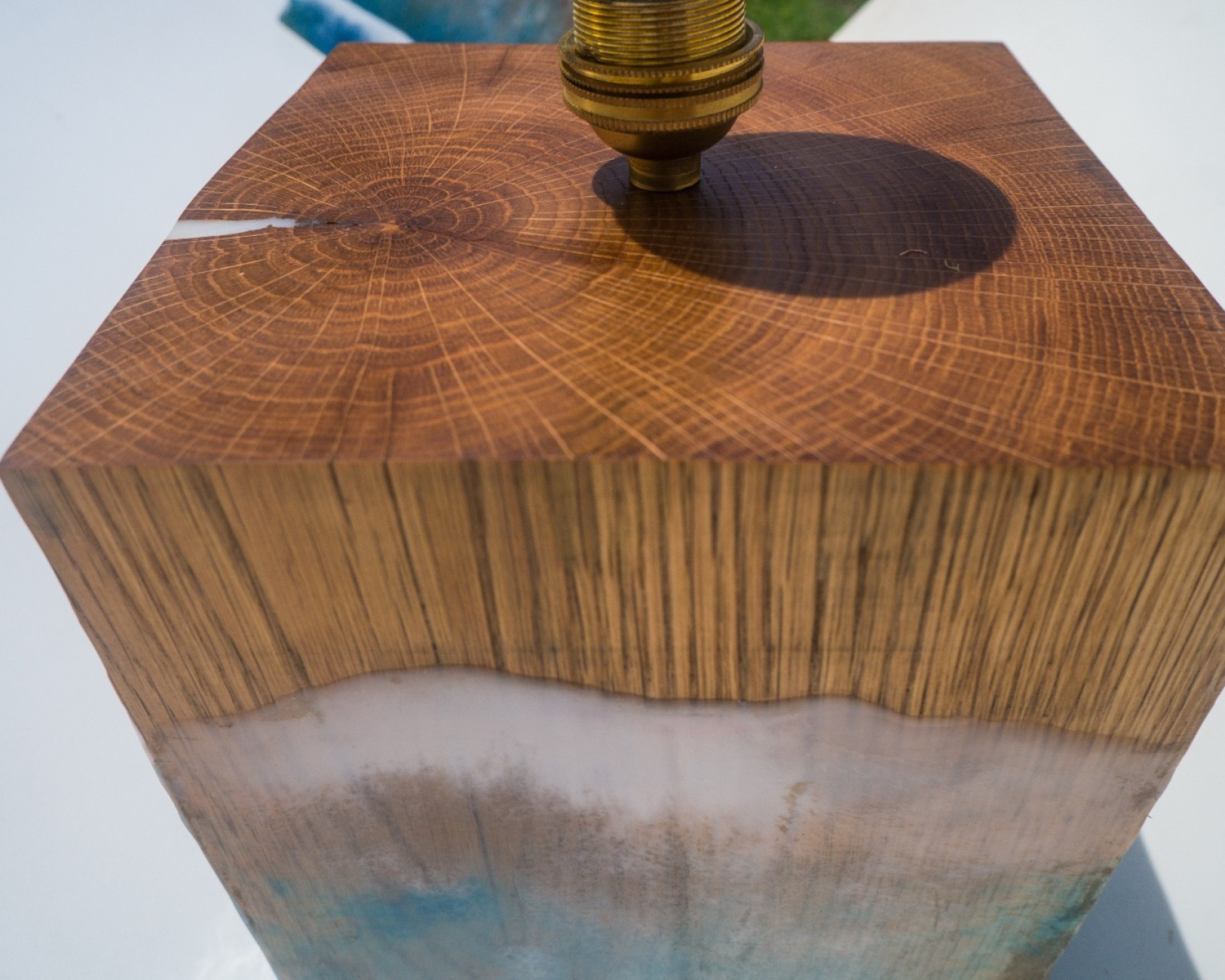 Oak and Wave Lampstand